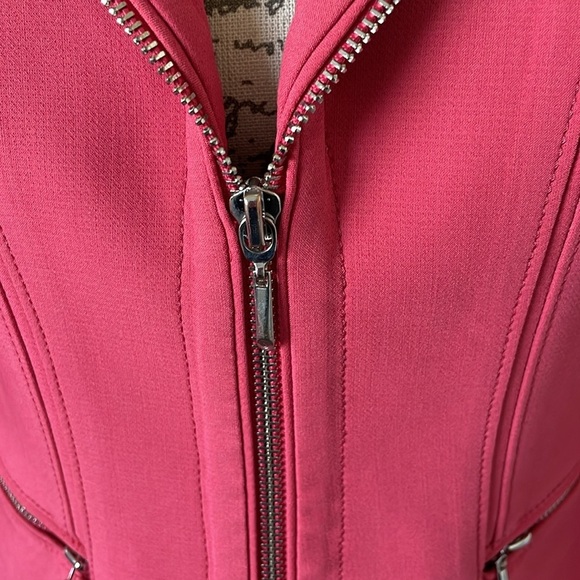 EUC Women’s WHBM Coral Moto Blazer in Size 4​​ - Picture 3 of 8